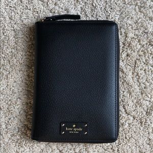 Kate spade planner with inserts. ♠️